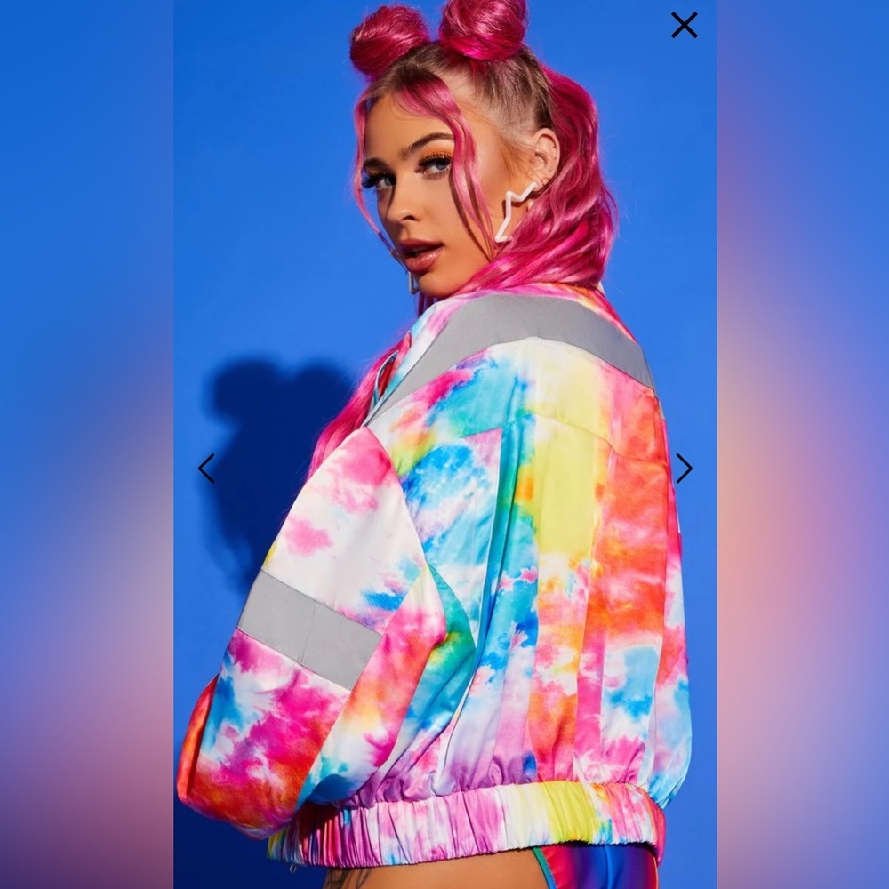 Club EXX Confidence is Key Rainbow Windbreaker ~ Size M ~ Tie dye ~ Cropped